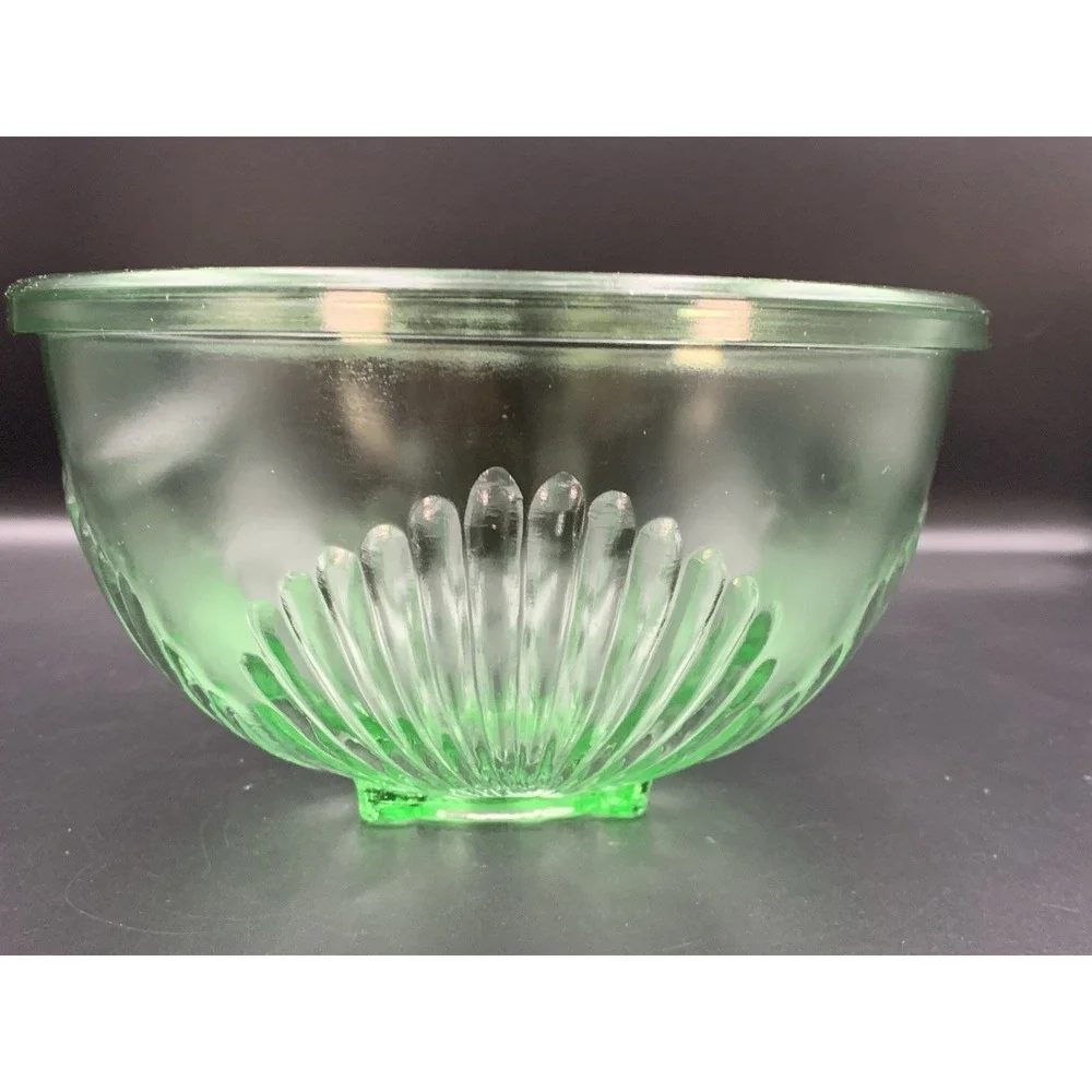 Depression Glass Green Nesting Bowls Set Of Three.